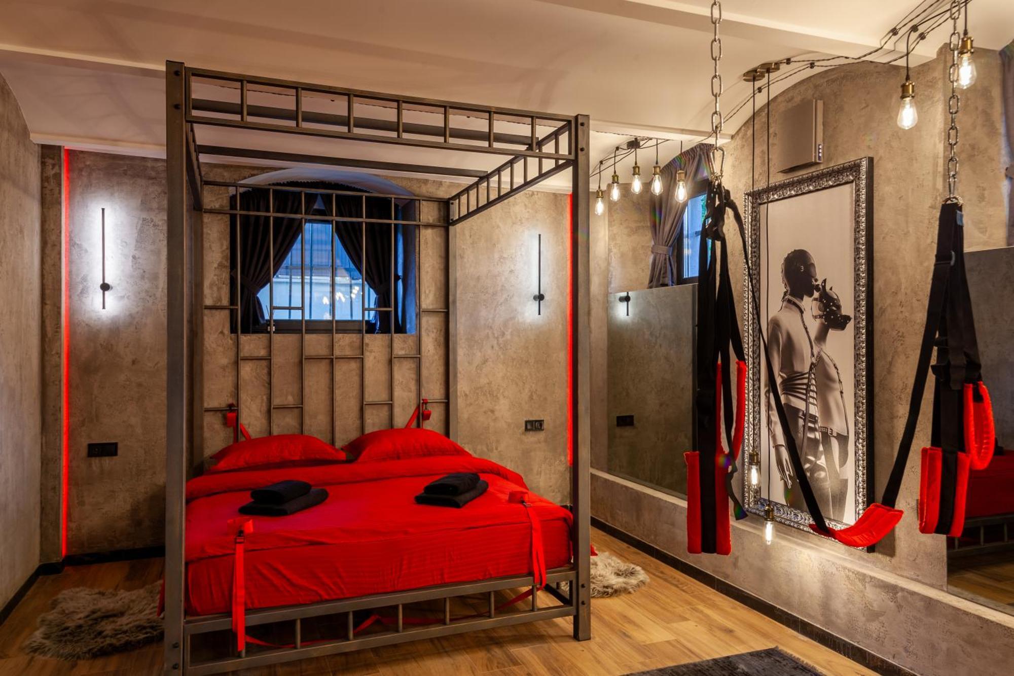 Royal Hot Jucuzzi Apartment Lviv Exterior foto